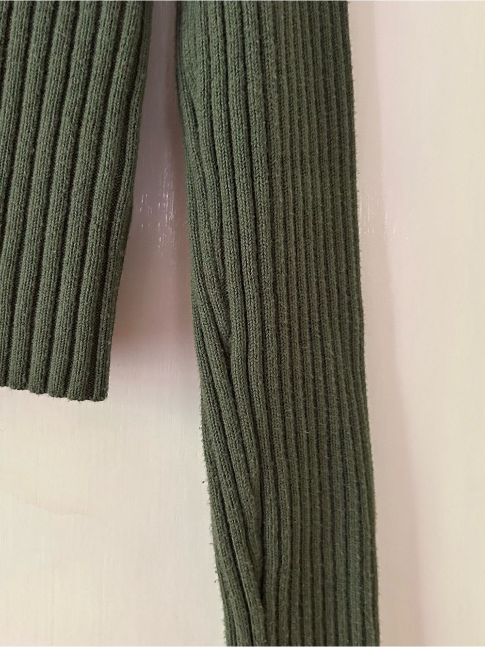GAP Ribbed V-Neck Button Cardigan - Picture 6 of 6
